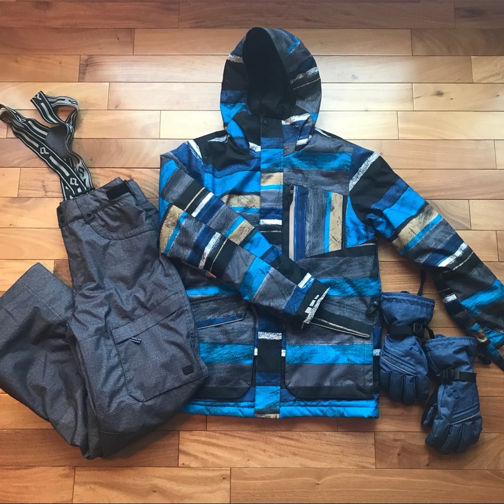 Jupa boys ski jacket, pants and gloves